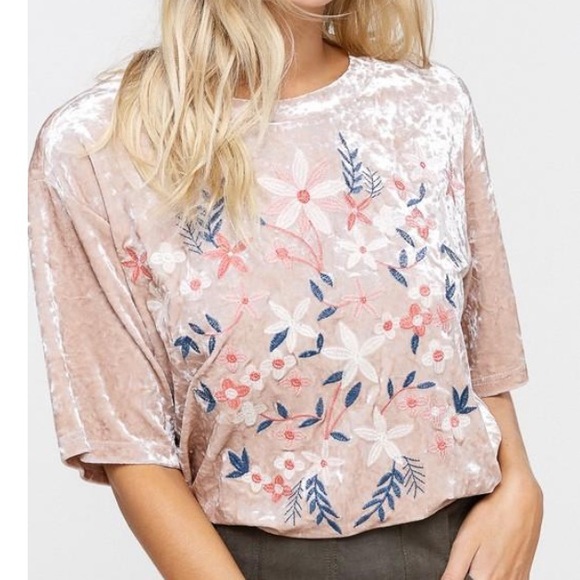 Listicle Crushed Velvet Top - Picture 2 of 6